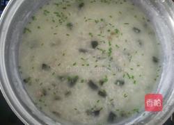 皮蛋瘦肉粥的做法图解6