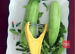 《鲜虾青瓜烙》的做法图解2