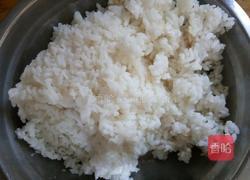五彩炒饭的做法图解1