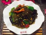 双椒炒焖子