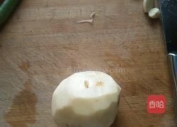 凉拌土豆丝的做法图解1