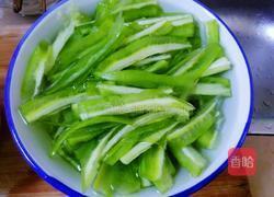 苦瓜炒鸡蛋的做法图解2