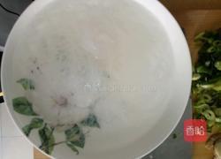 蒜蓉粉丝蒸扇贝的做法图解3