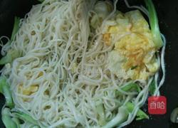 鸡蛋青菜炒面的做法图解8