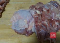 酸姜泡椒鸡的做法图解1