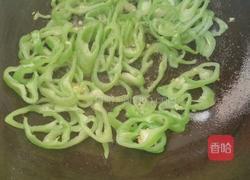青椒煎鸡蛋的做法图解4
