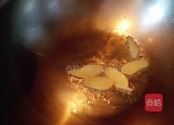 老姜炒乌鸡的做法图解2