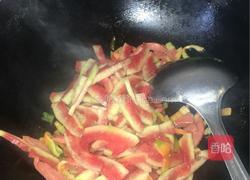 清炒青椒火腿西瓜皮的做法图解5