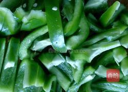 青椒炒肉的做法图解4