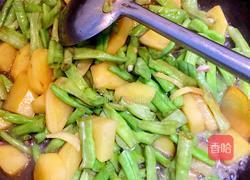 土豆炖豆角的做法图解6