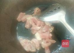 西兰花炒肉的做法图解4