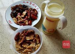 自制坚果冰棒的做法图解1