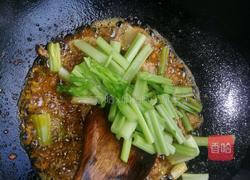 芹菜炒豆干的做法图解8