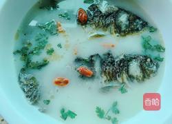 鲫鱼奶白汤的做法图解6
