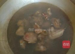 香菇土豆炖鸡的做法图解2