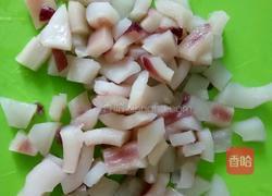 麻香葡萄干海鲜炒饭的做法图解4