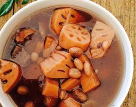 莲藕筒骨黑豆花生汤[图]