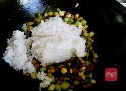 腊肠时蔬咖哩炒饭的做法图解7