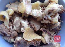 松茸土鸡煲的做法图解3