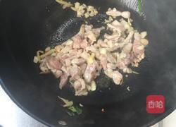 芹菜炒肉的做法图解3