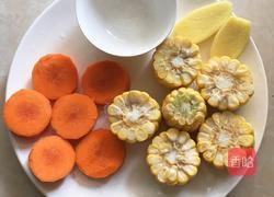 伞骨胡萝卜玉米汤（沙煲法）的做法图解2