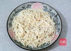 凉拌金针菇的做法图解3
