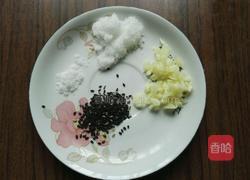 凉拌鲜黄花菜的做法图解3