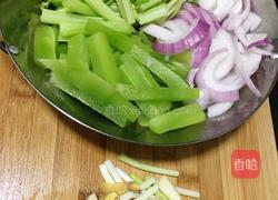 易学版的麻辣香锅鸡的做法图解3