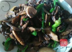 青椒巴西菇的做法图解8