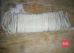 青椒炒豆腐皮的做法图解3