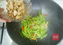 芹菜炒肉的做法图解5