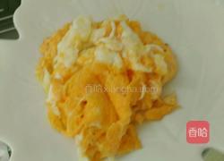 胡萝卜青菜鸡蛋炒粉的做法图解6