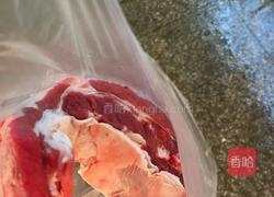 萝卜炖牛腩的做法图解1
