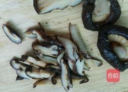 香菇炒饭的做法图解2