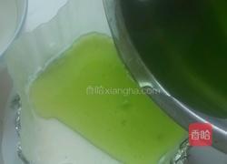 酸奶慕斯蛋糕的做法图解7