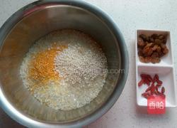 五彩米饭的做法图解1