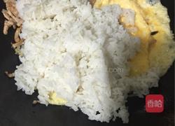 鸡蛋瘦肉炒饭的做法图解6