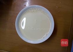 红豆奶香馒头的做法图解1