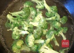 白灼西兰花的做法图解3
