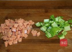 虾仁火腿芹菜碎的做法图解4