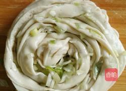 手撕葱油饼的做法图解8