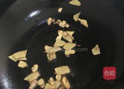板栗焖鸡的做法图解3