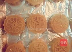 白莲蓉蛋黄月饼的做法图解10