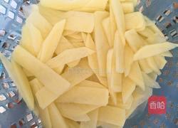 酸辣土豆片的做法图解1