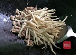 海鲜菇炒瘦肉的做法图解7