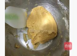 莲蓉蛋黄月饼的做法图解9