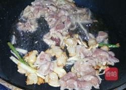 土猪肉炒酸笋的做法图解7