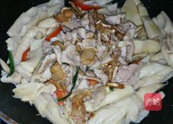 土猪肉炒酸笋的做法图解11