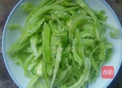 凉拌苦瓜的做法图解2