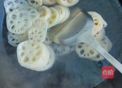 凉拌藕片的做法图解2